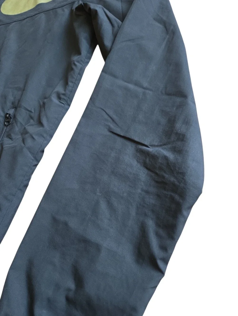 Nike • Windbreaker